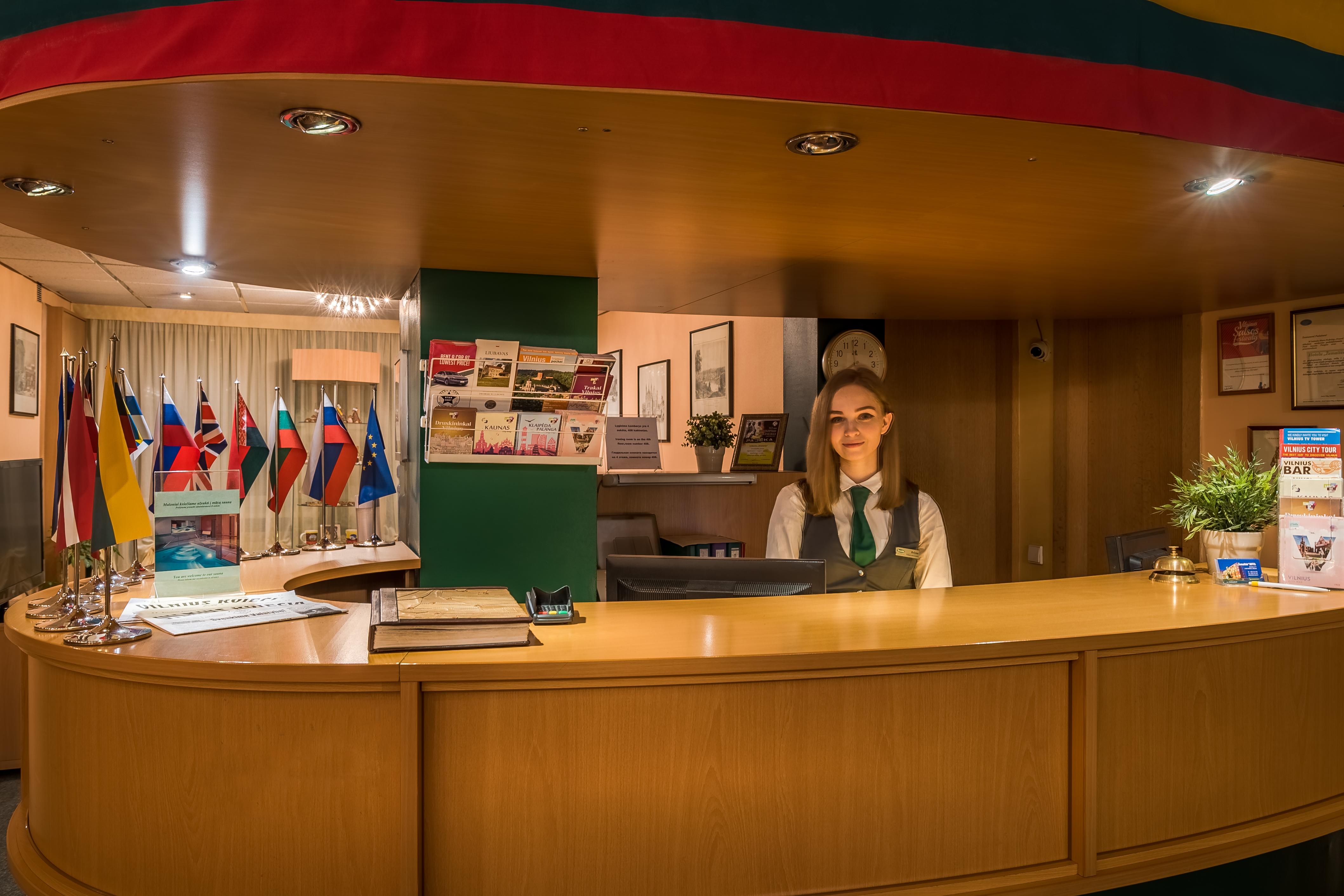 וילנה Hotel Zemaites מראה חיצוני תמונה