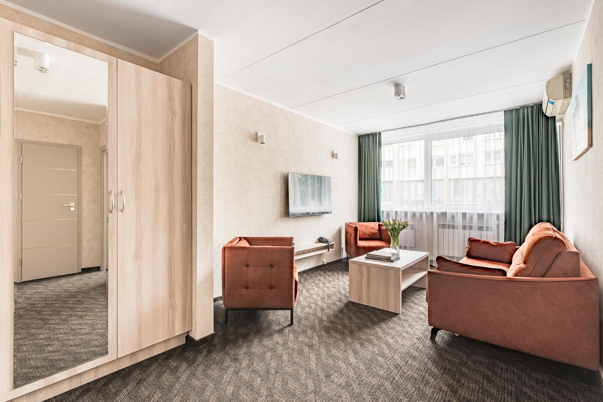 וילנה Hotel Zemaites מראה חיצוני תמונה