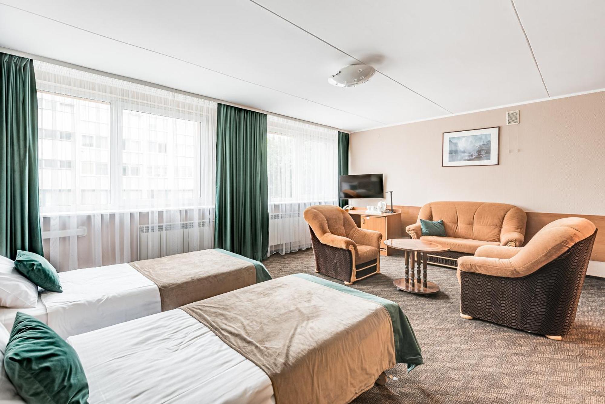 וילנה Hotel Zemaites מראה חיצוני תמונה