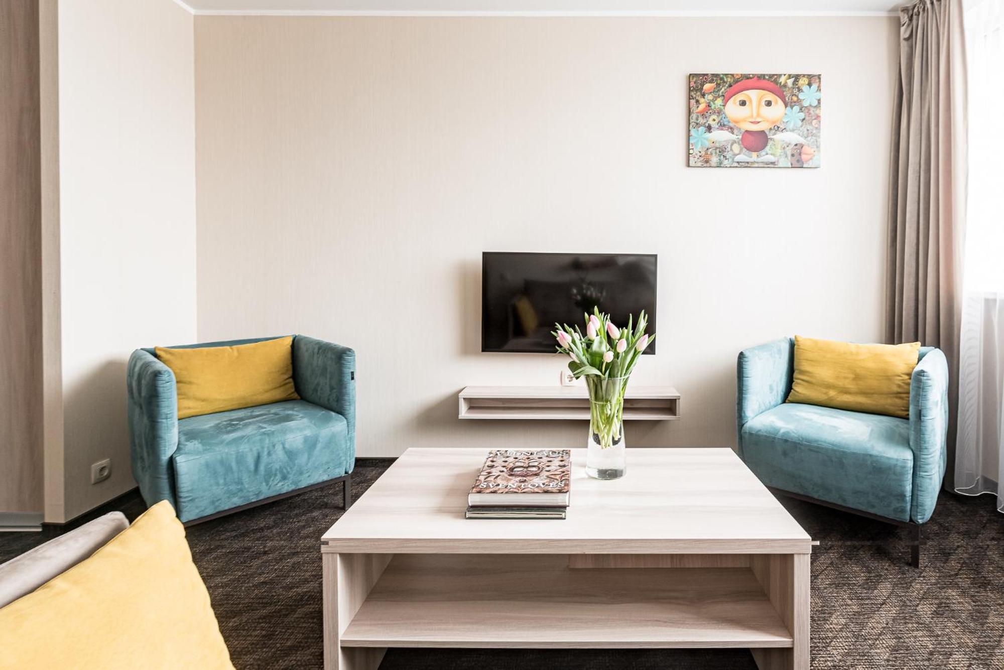וילנה Hotel Zemaites מראה חיצוני תמונה