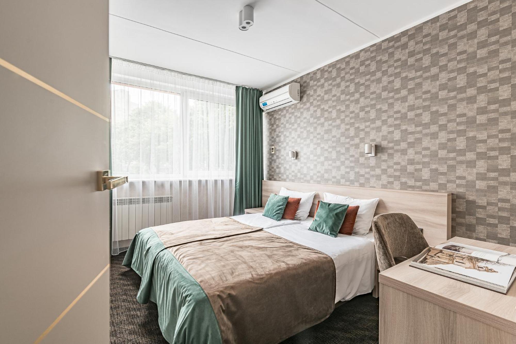 וילנה Hotel Zemaites מראה חיצוני תמונה